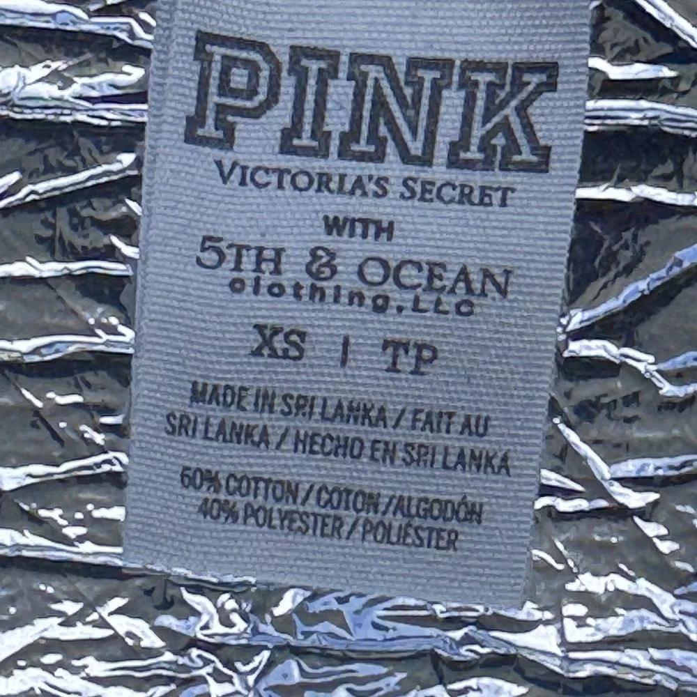 Victoria's Secret PINK New York Yankees Bronx Bombers V-Neck T-Shirt Women's XS